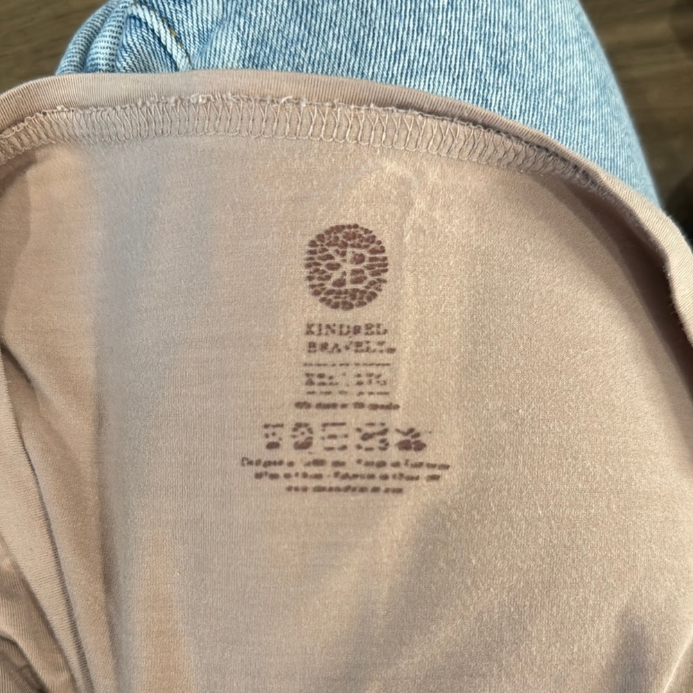 Kindred Bravely dusty pink maternity ' Brave Mama' Tee - Picture 2 of 2